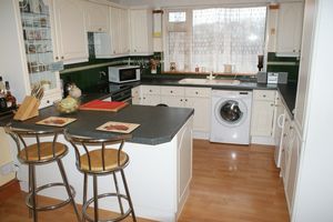 Kitchen- click for photo gallery